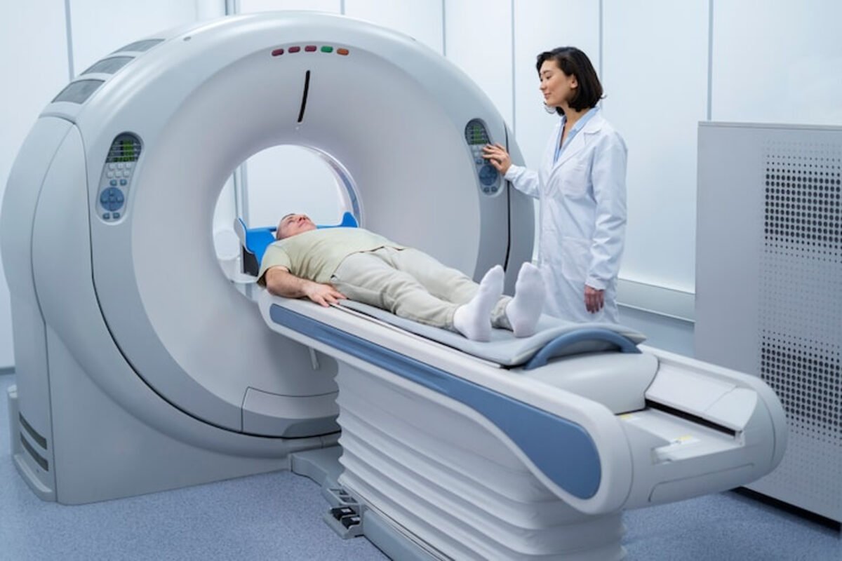 ¿Qué es un aneurisma cerebral y por qué se produce?