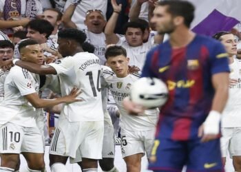 Real Madrid derrotó 2-1 al Barcelona en el clásico del fútbol español