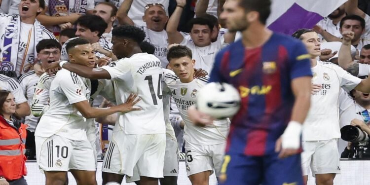 Real Madrid derrotó 2-1 al Barcelona en el clásico del fútbol español