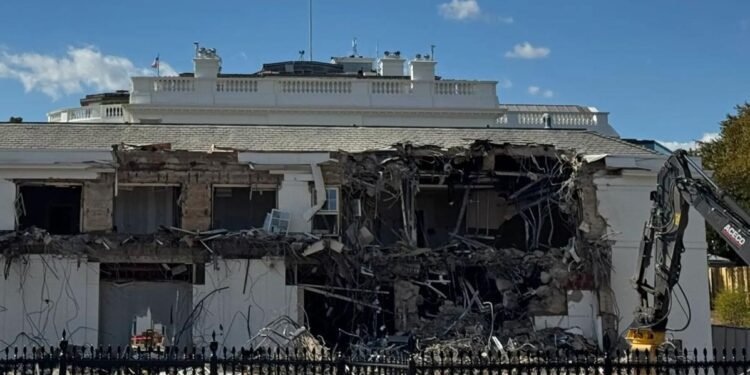 Trump completa el derribo del ala este de la Casa Blanca y el gasto de construir su nuevo salón se dispara