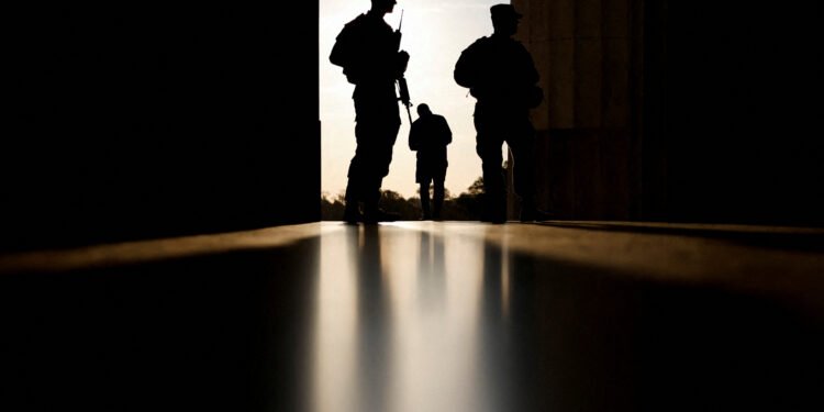 Trump intensifica su pulso contra las ciudades demócratas al enviar a la Guardia Nacional de California a Portland