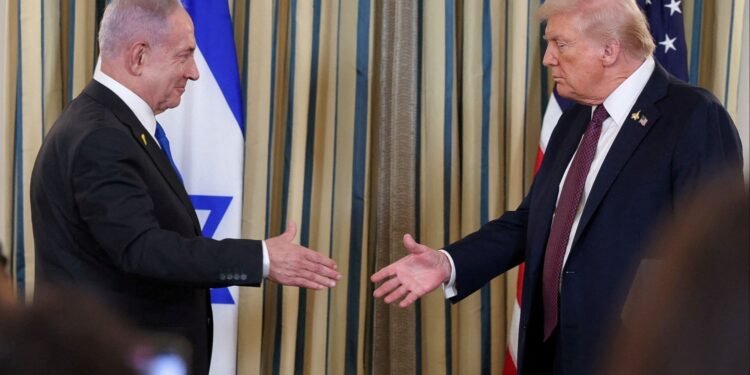 Última hora del conflicto en Oriente Próximo, en directo | Hamás responde al plan de paz de Trump: acepta entregar a los rehenes y pide negociar los detalles del acuerdo