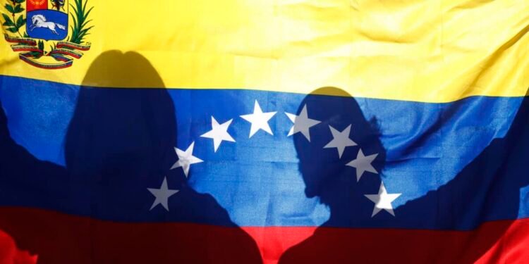 Reportaron un aumento del 23,69 % en las solicitudes de asilo de venezolanos en España durante 2025