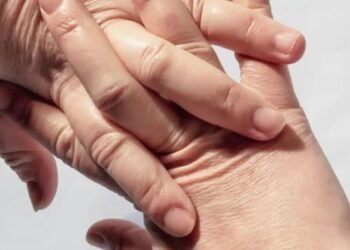 ¿Qué dice la ciencia sobre crujir los nudillos de las manos?