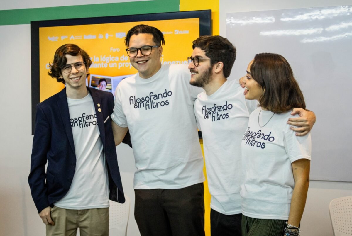 Despertar filosófico: el llamado que atienden grupos de jóvenes para pensar dialogando