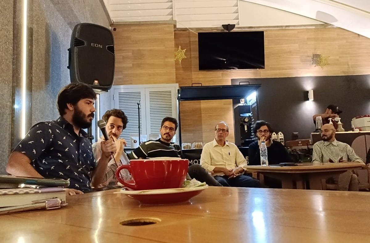 La Mesa de Arriba: un grupo que busca compartir ideas filosóficas a través del diálogo