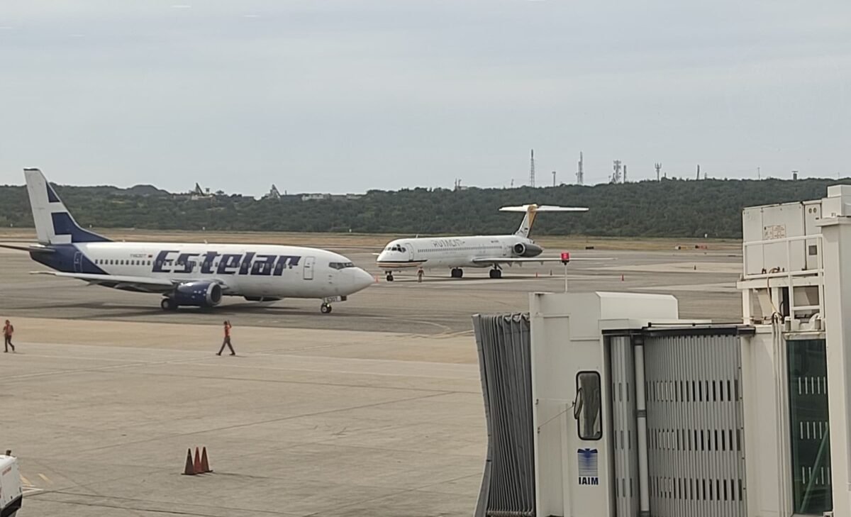 Aeropuerto de Coro reactivó sus vuelos comerciales con una ruta hacia Caracas 
