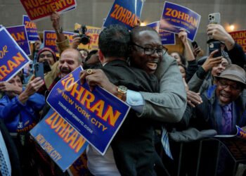 Cien mil voluntarios y tres millones de puertas tocadas: la histórica campaña de Zohran Mamdani para la alcaldía de Nueva York