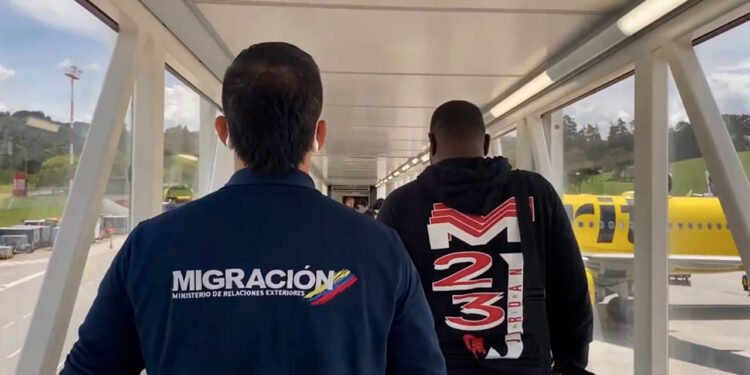 Colombia impidió el ingreso a más de 2.600 extranjeros, la mayoría venezolanos