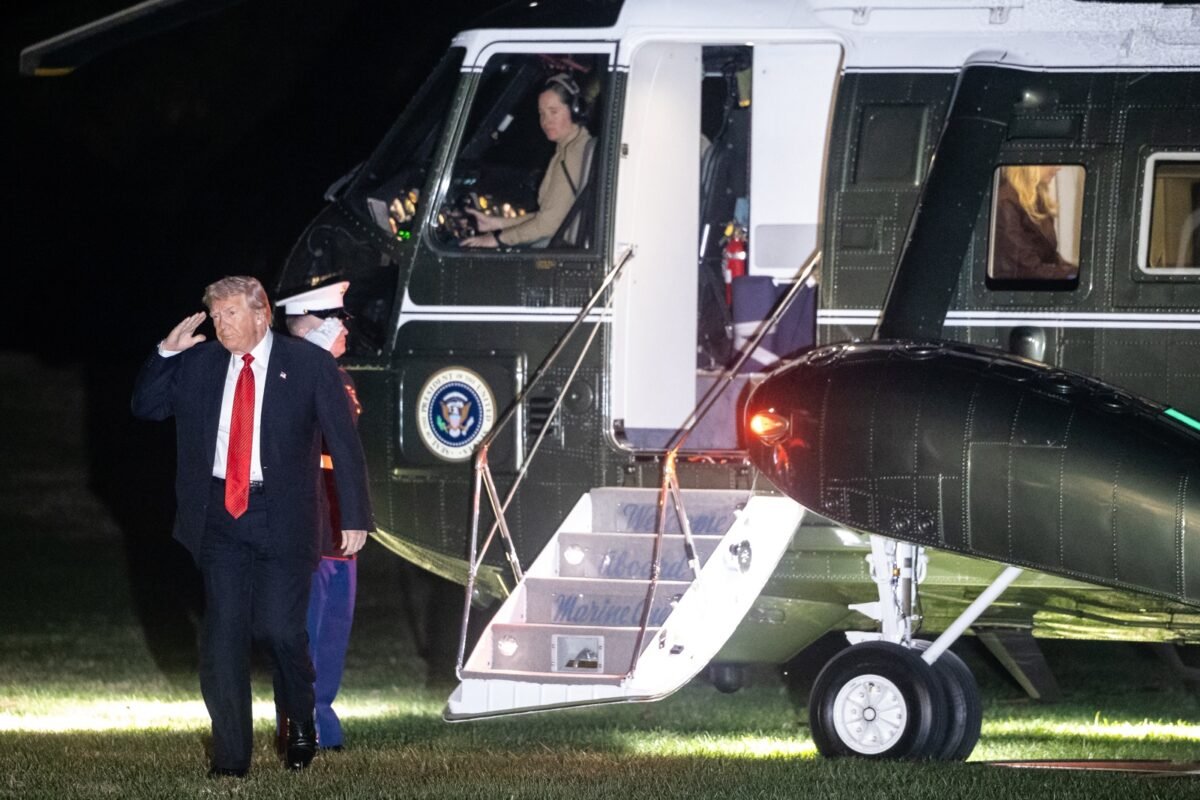 Trump dice "no creer" que EE UU vaya a la guerra con Venezuela, pero elude hablar de planes