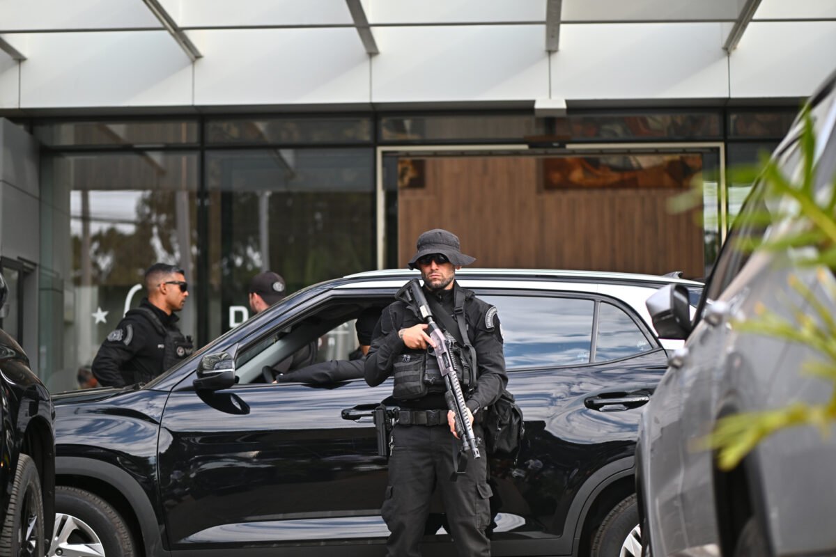 Bolsonaro salió de la prisión domiciliaria para un procedimiento ambulatorio