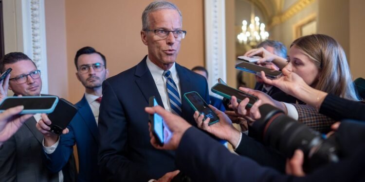 Demócratas y republicanos llegan a un acuerdo en el Senado para poner fin al cierre del Gobierno de Estados Unidos