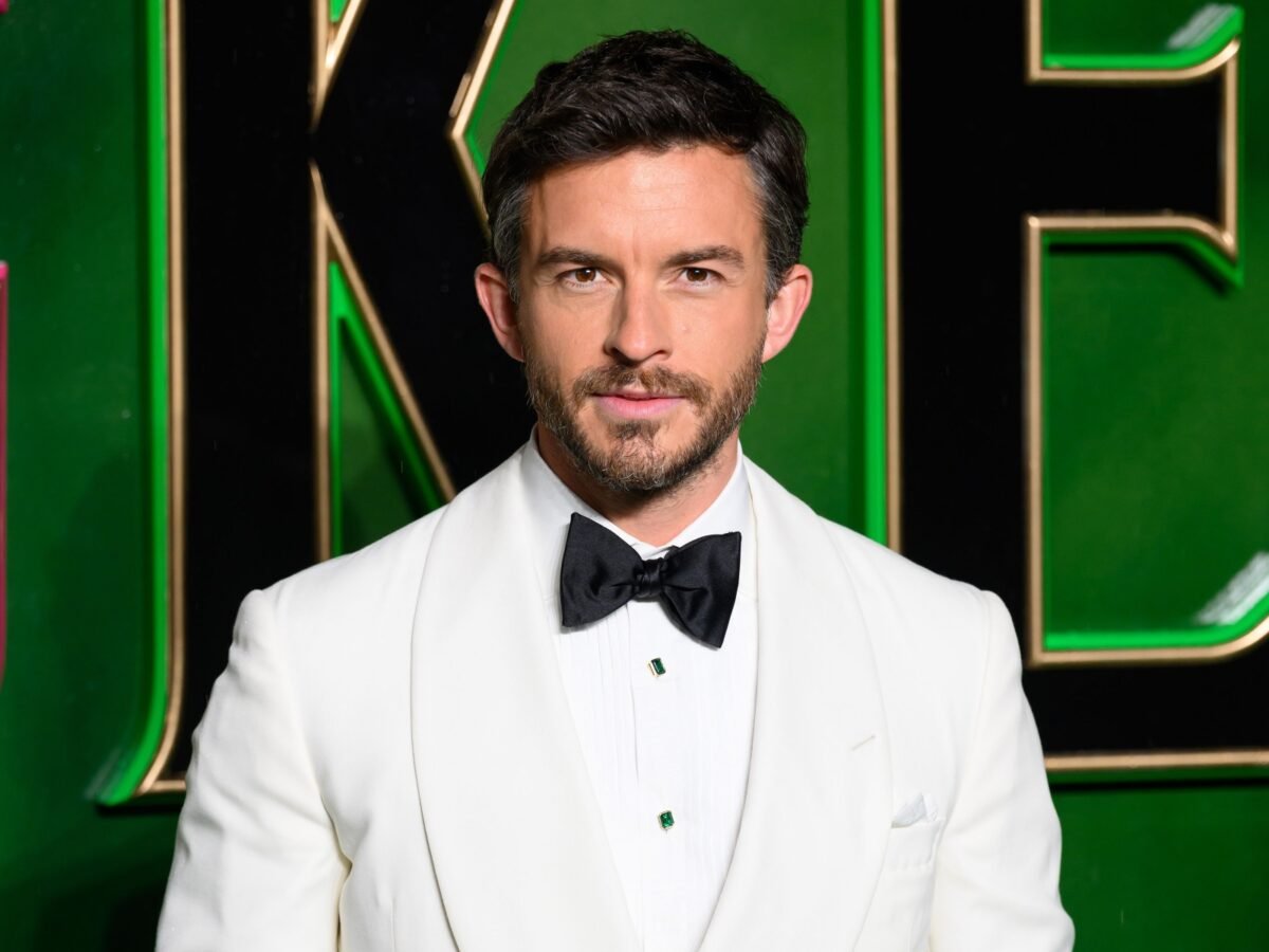 People eligió al actor Jonathan Bailey como el hombre más sexy de 2025