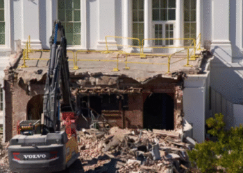 La demolición del ala este de la Casa Blanca, metáfora del primer año de mandato de Trump