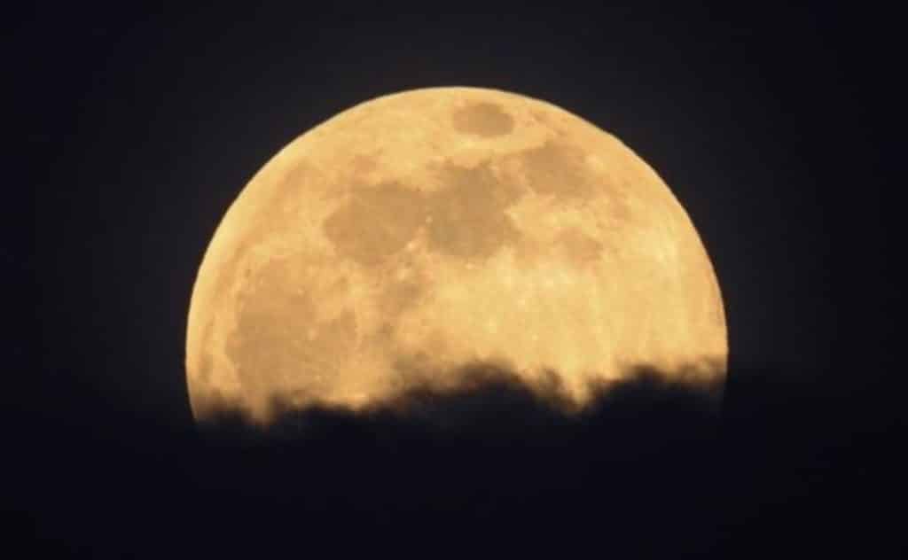 ¿Dónde se podrá ver el eclipse lunar y la superluna de las flores?