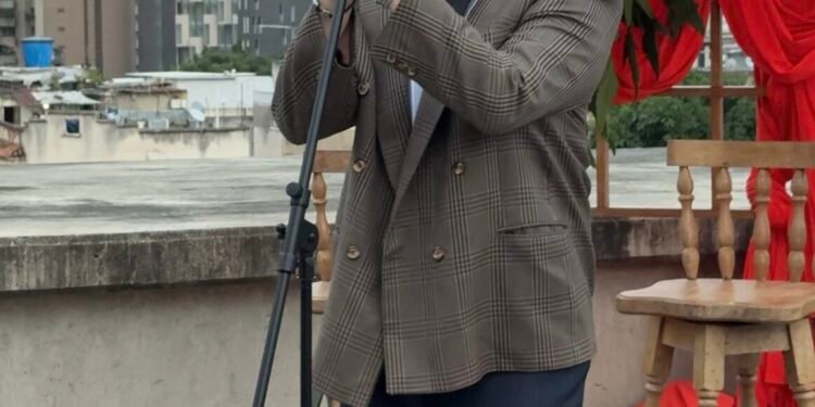 Valeriano presentó Home Run, su nuevo sencillo bajo el sello Cusica Records