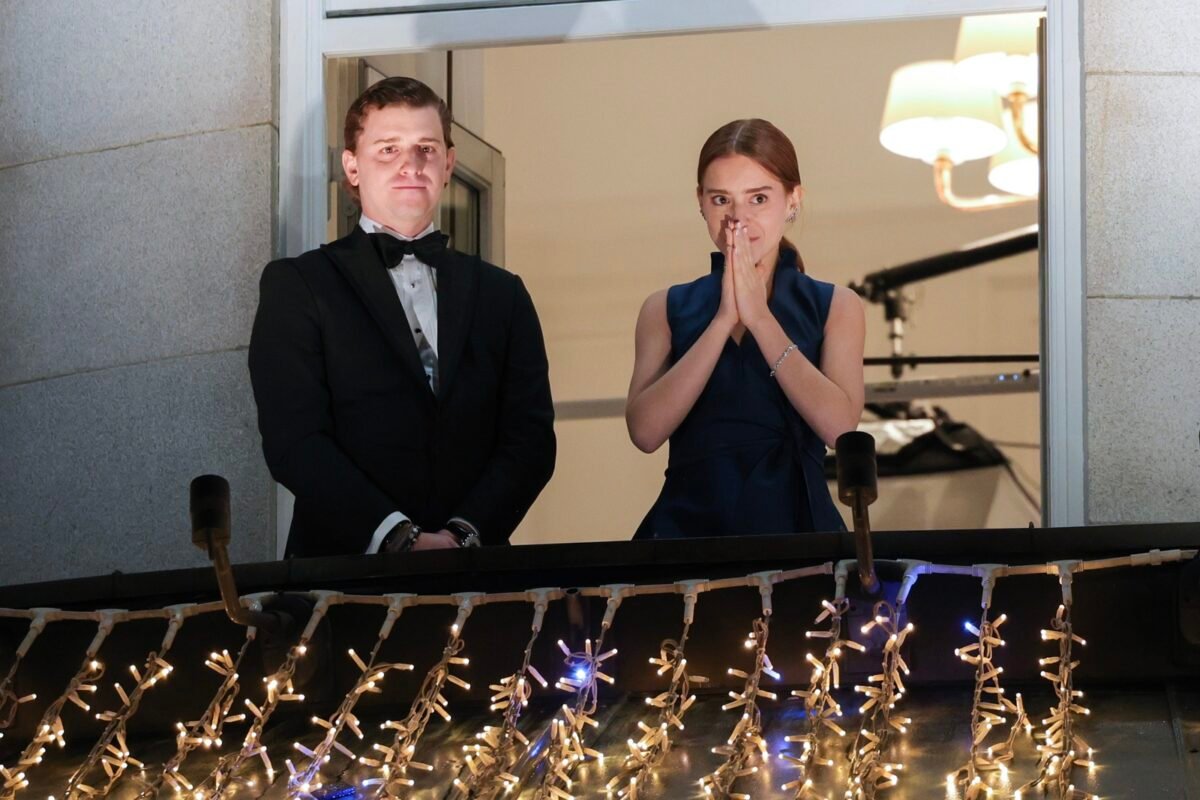 En imágenes: así transcurrió la Marcha de las Antorchas tras la entrega el Premio Nobel de la Paz