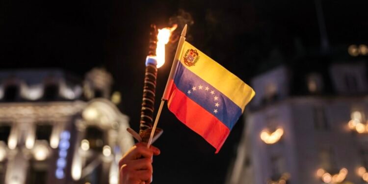 En imágenes: así transcurrió la Marcha de las Antorchas tras la entrega el Premio Nobel de la Paz 