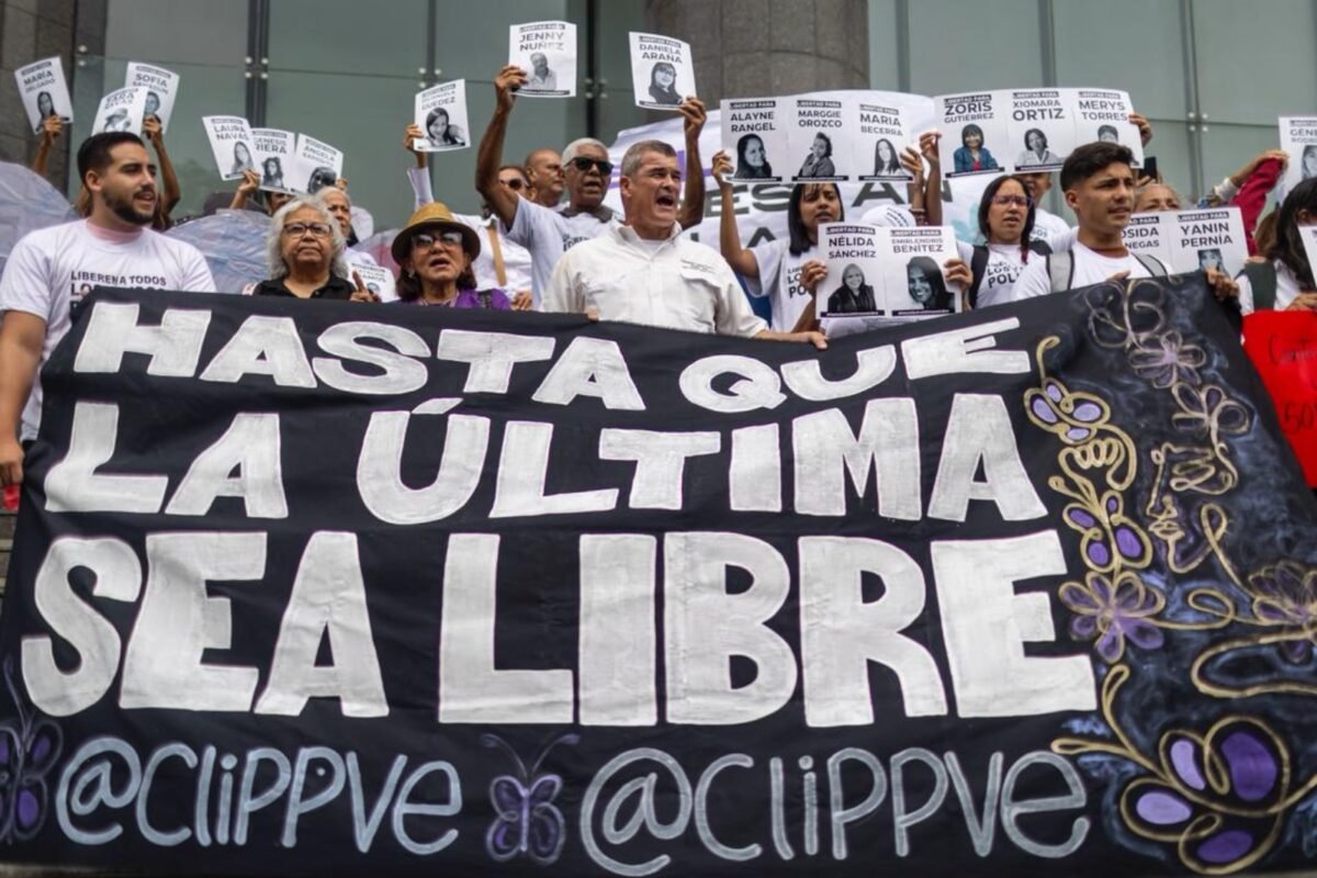 En 2025 Venezuela se sumergió en un mar de tensiones y reacciones Familiares de presos políticos | Foto: @Clippve