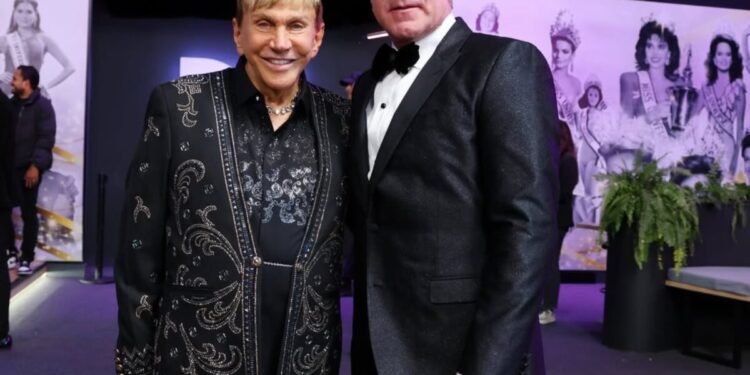 Gobierno de México bloqueó las cuentas bancarias de Raúl Rocha, copropietario del Miss Universo