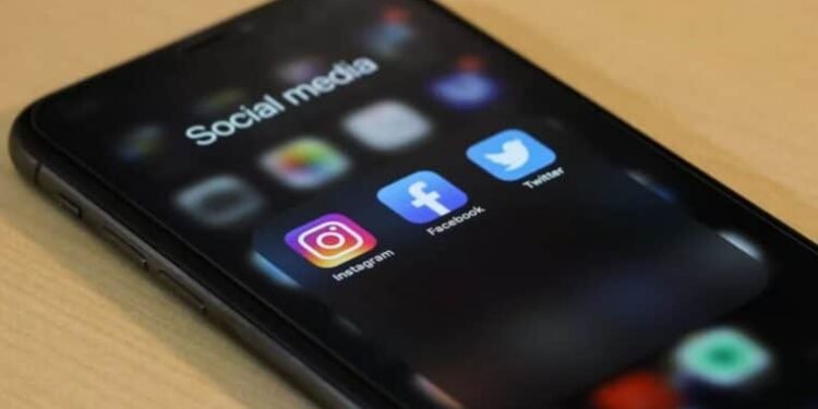 Estudio reveló que reducir el uso de Instagram y TikTok mejora los síntomas de depresión y ansiedad en jóvenes