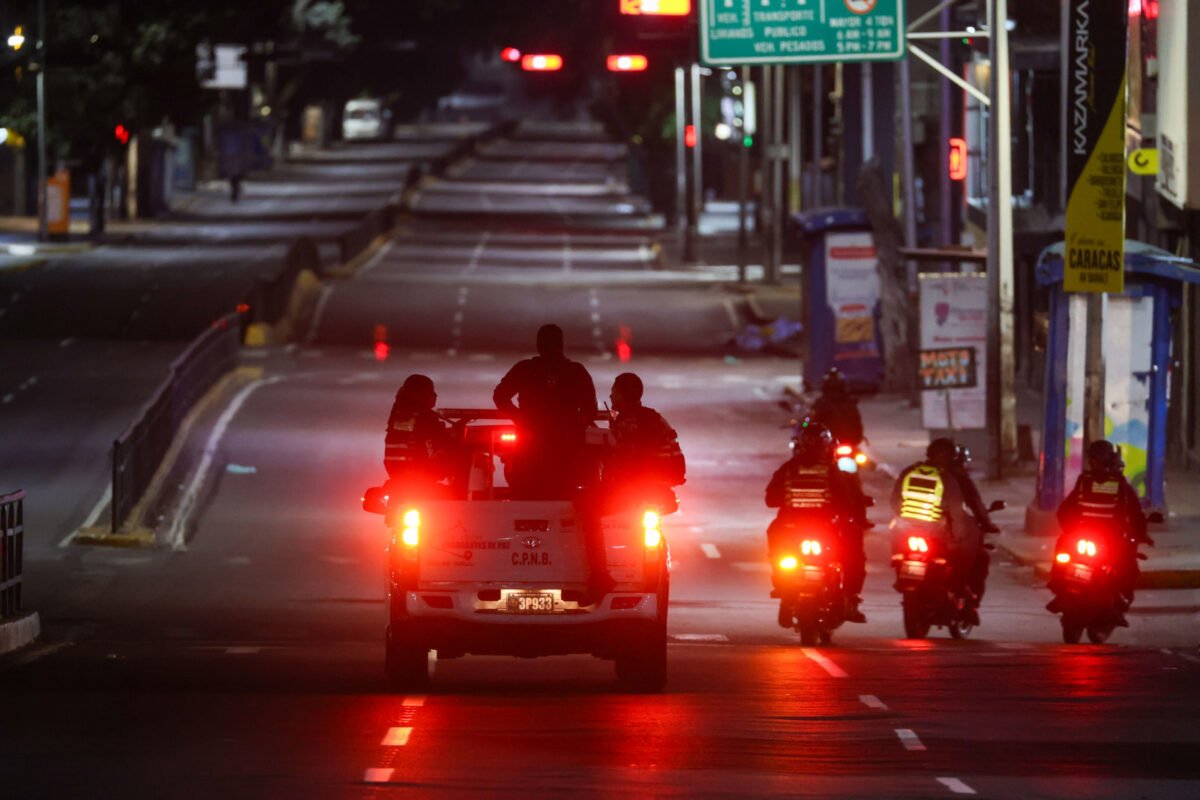 “Lo que vivimos no fue fácil”, los testimonios de los civiles que vivieron de cerca los bombardeos en Caracas 