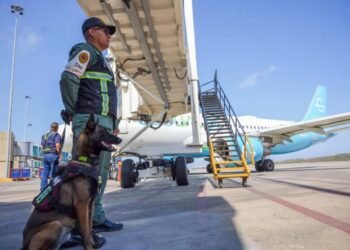 Llegó a Venezuela un vuelo con 110 migrantes repatriados desde EE UU