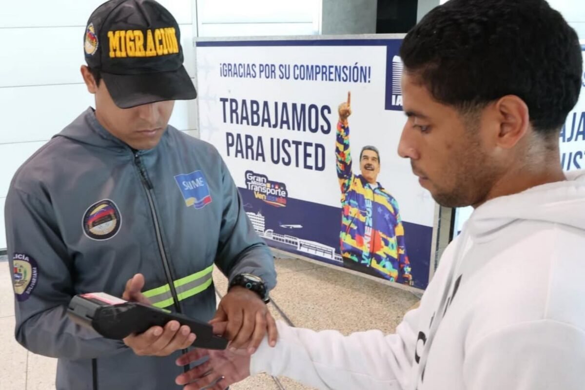 Llegó a Venezuela un vuelo con 174 vuelos de repatriados desde EE UU
