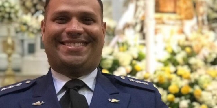 Familiares de pilotos de la Aviación denunciaron que desconocen situación legal de los detenidos 