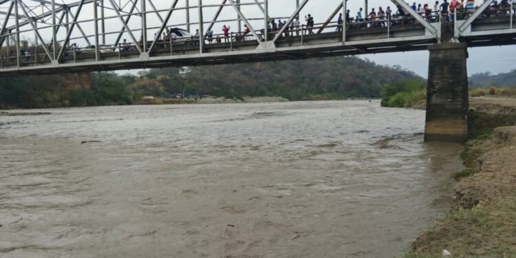 Rescataron a cinco personas tras crecida del río Guanare en Portuguesa