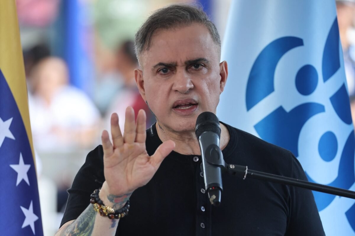 #TeExplicamosElDía | Jueves 26 de febrero William Saab confirmó que el gendarme argentino está detenido en Caracas: los detalles