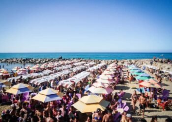 Metro de Caracas activó una Ruta Playera durante el asueto de Carnaval 2026