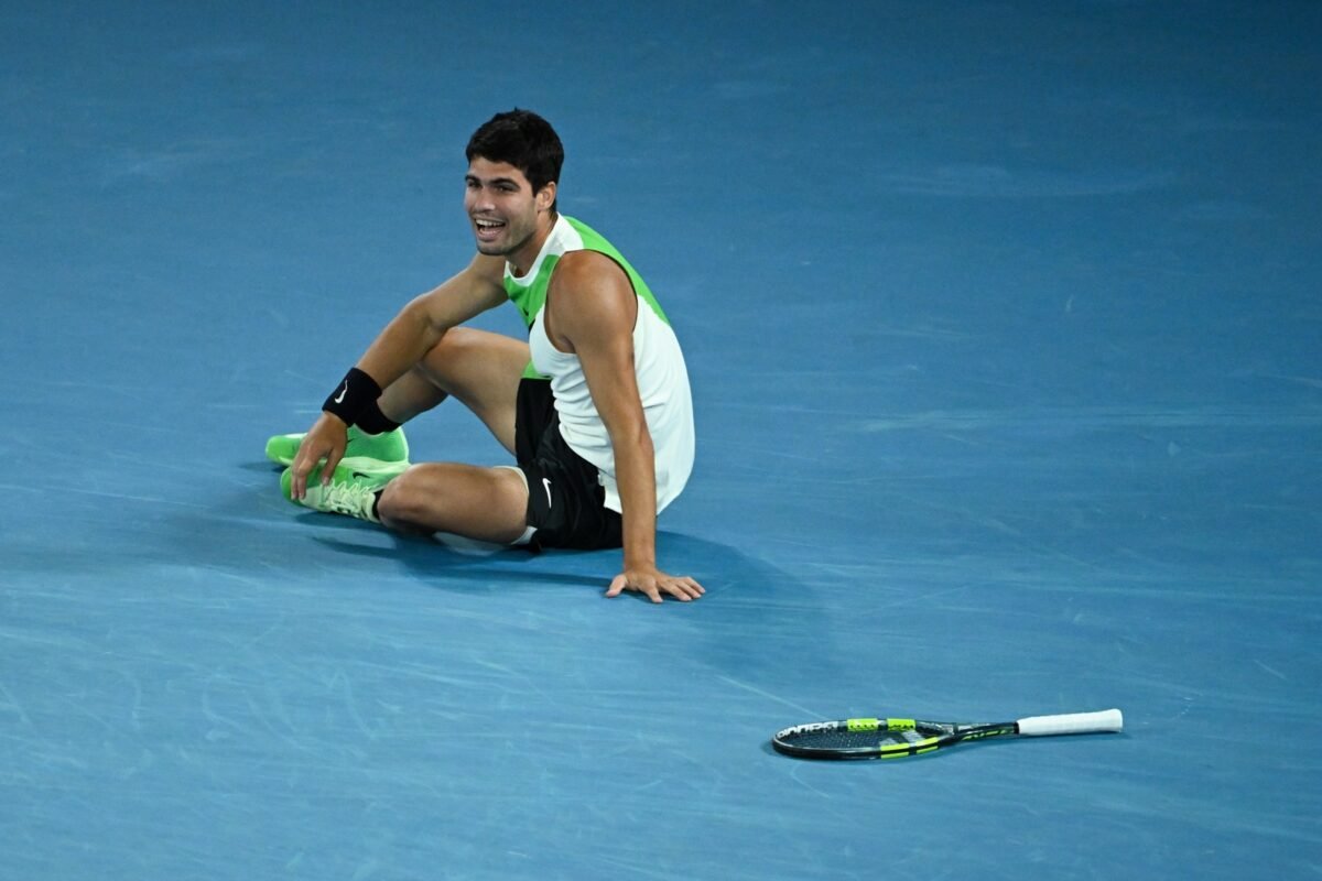 Alcaraz el Abierto de Australia y completa el Grand Slam