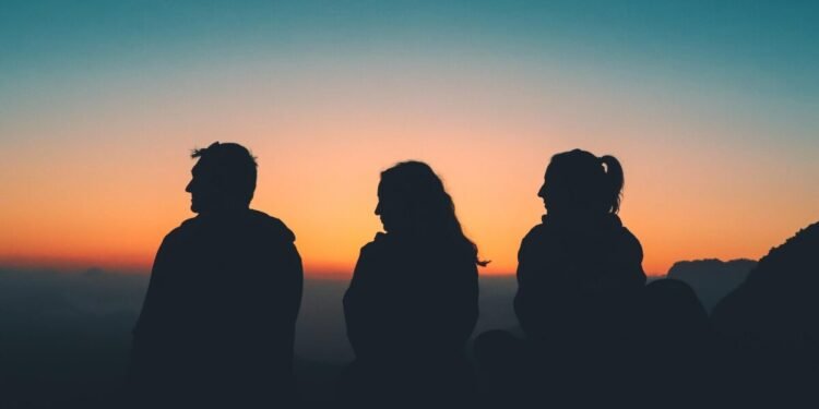 ¿Qué dice la psicología sobre las personas que tienen pocos amigos?