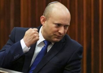 Quién es Péter Magyar, el exaliado de Viktor Orbán que se convirtió en su crítico más acérrimo y lo derrotó en unas históricas elecciones en Hungría