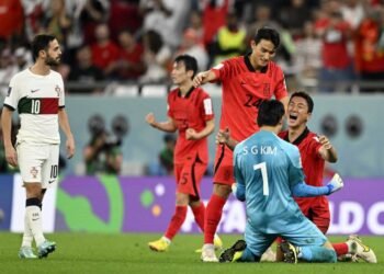 Corea levantó su juego para vencer a República Checa 2-1 y presiona en el Grupo A