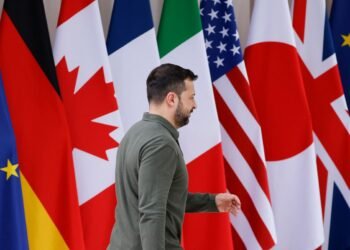 El G-7 busca relanzar las negociaciones de paz en Ucrania con la presencia de EEUU y la UE
