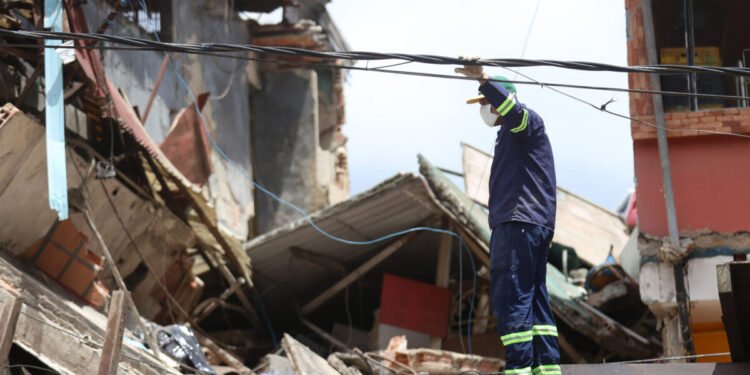 Esperanza entre las ruinas: los rescates que conmueven tras los terremotos en Venezuela