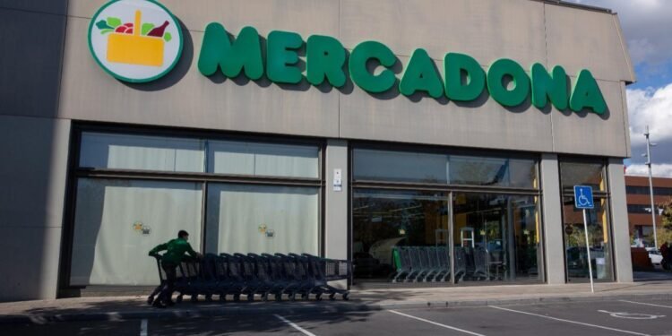 Mercadona abre en Madrid su almacén online más grande de España tras invertir 54 millones