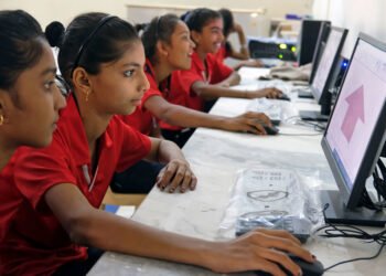 ¿Para qué sirve la escuela cuando la información está a un clic?