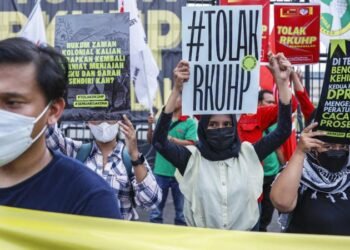 Indonesia planea enseñar doctrinas anti-LGBTIQ+ en recintos religiosos