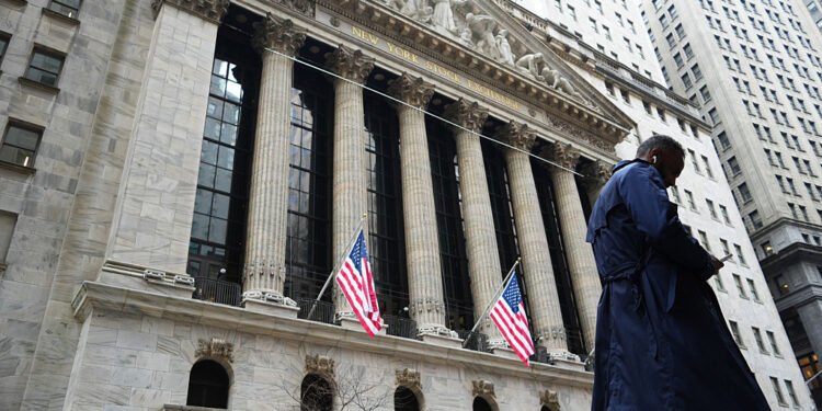 Wallbox se dispara un 35% en Wall Street tras recibir permiso para continuar cotizando en el parqué de Nueva York